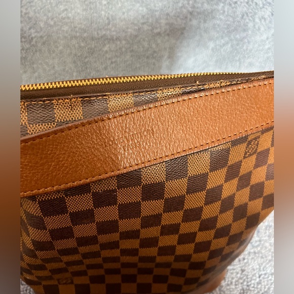 Authentic 🔐 Louis Vuitton Diane Damier Ebene 2014 - Picture 5 of 14